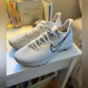 Lightly Used Men’s Nike Golf Shoes